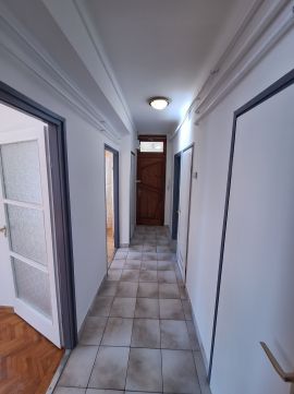 Eladó Lakás 6000 Kecskemét Borostyán utca