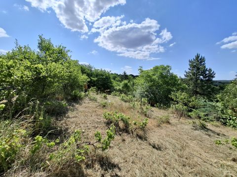 Eladó Telek 8093 Lovasberény 