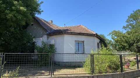 Eladó Ház 2764 Tápióbicske nyugodt utcában, központtól néhány percnyire