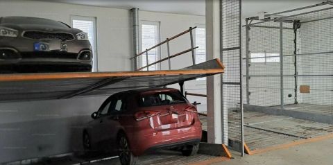 Kiadó Parkoló 1082 Budapest 8. kerület Kis Stáció utcában teremgarázs parkoló kiadó