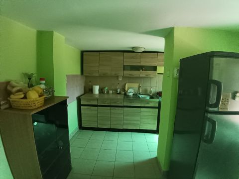 Eladó Ház 2768 Újszilvás , Dobó István