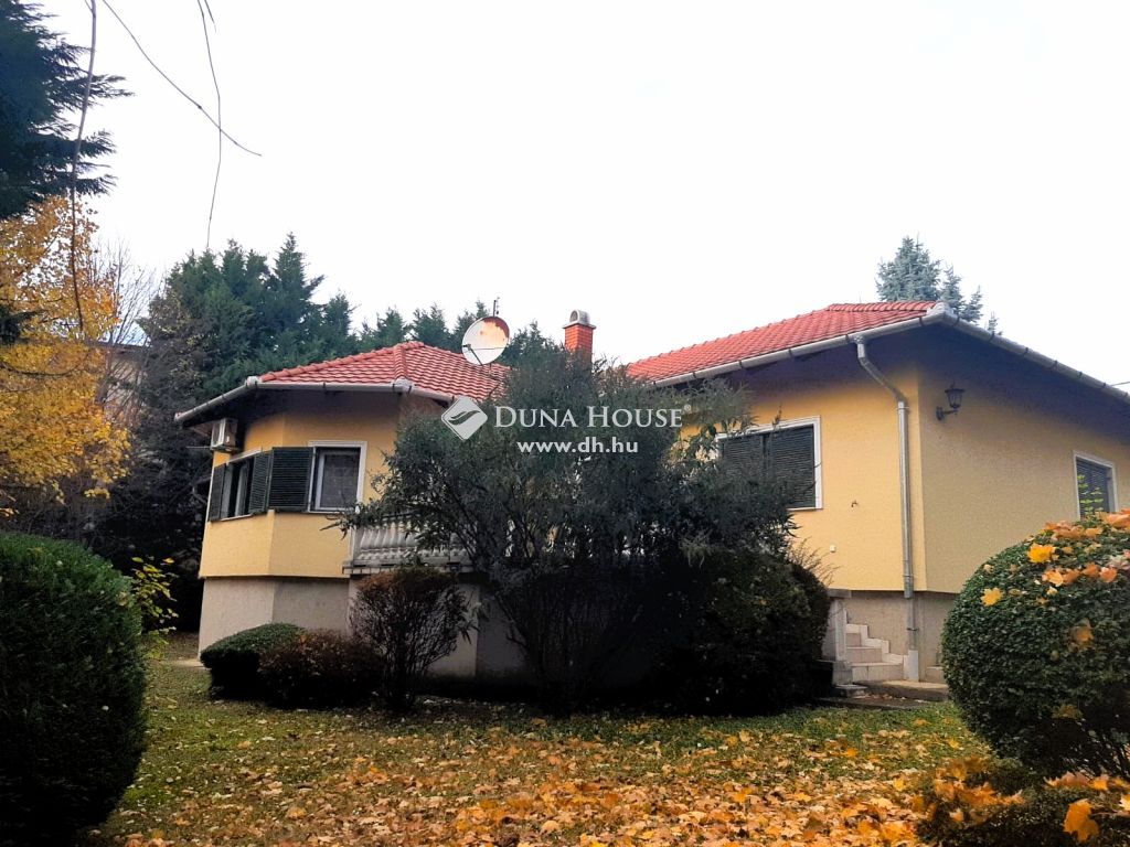 2030 Érd , Parkváros — 1/18