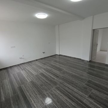 Eladó Ház 6000 Kecskemét , Kecskeméten felújított sorház eladó a Praktiker közelében.