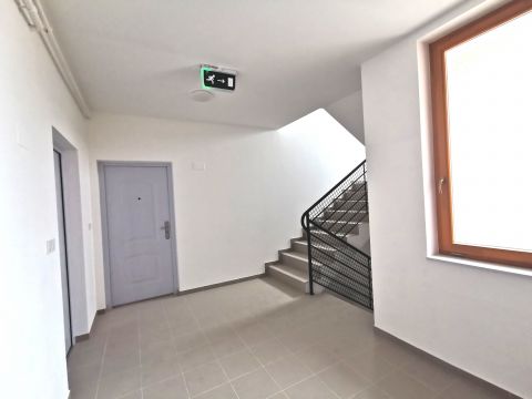 Eladó Lakás 2092 Budakeszi alacsony rezsijű lakás, saját kert és nagy terasz
