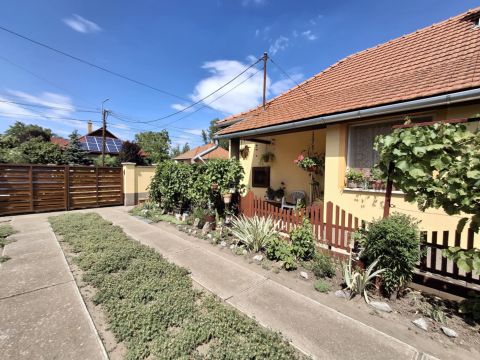 Eladó Ház 4100 Berettyóújfalu 