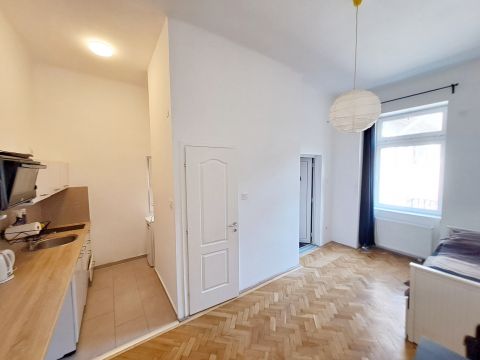Kiadó Lakás 1073 Budapest 7. kerület 