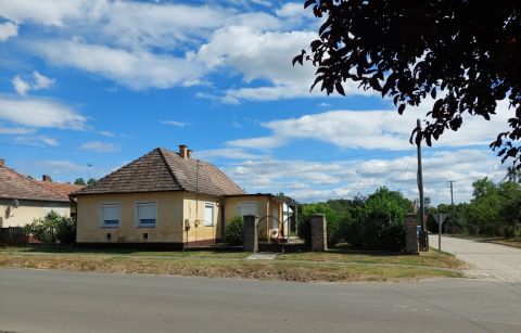 Eladó Ház 7453 Mernye , *** Petőfi utca, 81 Nm-es, 3 szobás családi ház 