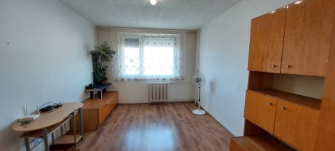 Eladó Lakás 2840 Oroszlány 