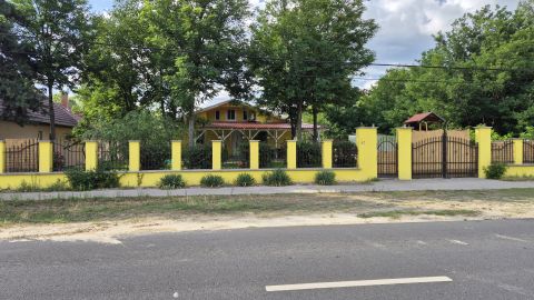 Eladó Ház 6114 Bugac , Bugac főutcáján családiház eladó!