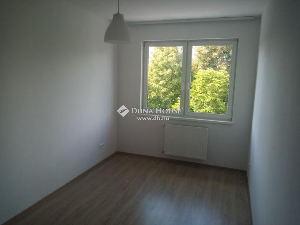 9330 Kapuvár , Kapuvár — 1/12