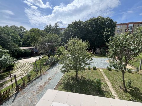 Kiadó Üzlethelyiség 9700 Szombathely Szombathely 11-es Huszár út