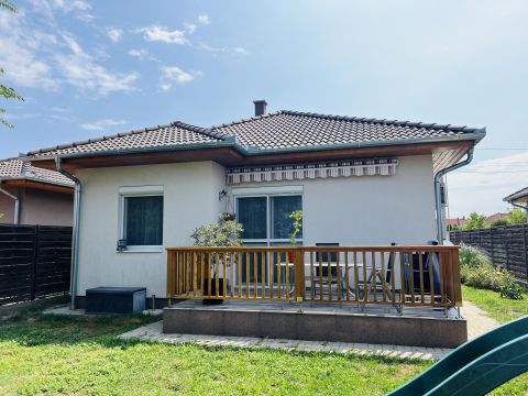 Eladó Ház 2314 Halásztelek , Halásztelken külön álló családi ház eladó