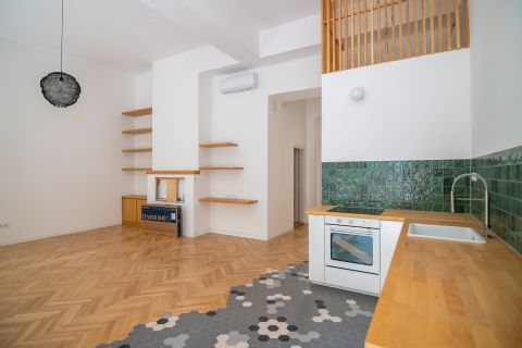 Eladó Lakás 1066 Budapest 6. kerület 