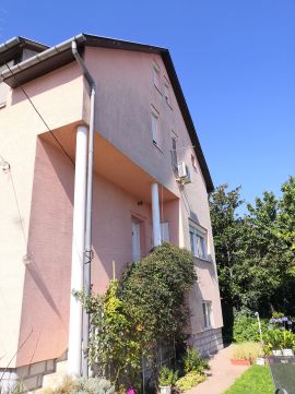Eladó Ház 2013 Pomáz HÉV állomástól 1 percre, többgenerációs családi ház