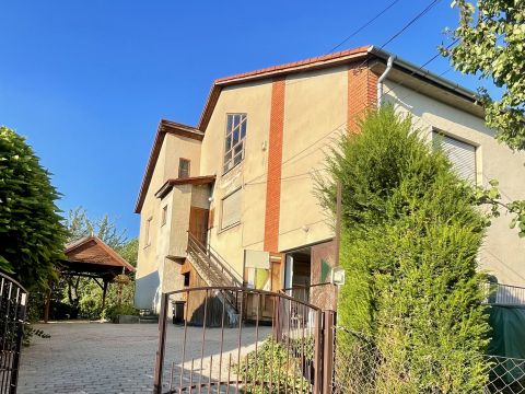 Eladó Ház 2600 Vác 
