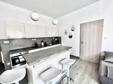 Kiadó Lakás 7621 Pécs 