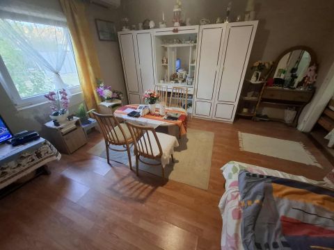 Eladó Ház 2700 Cegléd Nincs utca