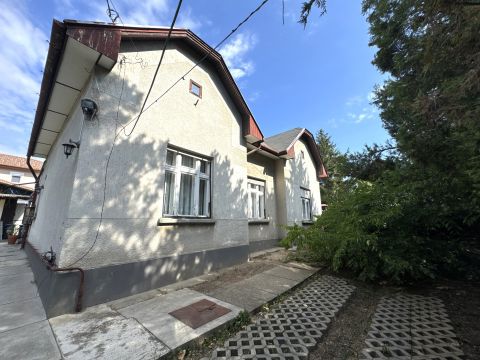 Eladó Ház 1163 Budapest 16. kerület 