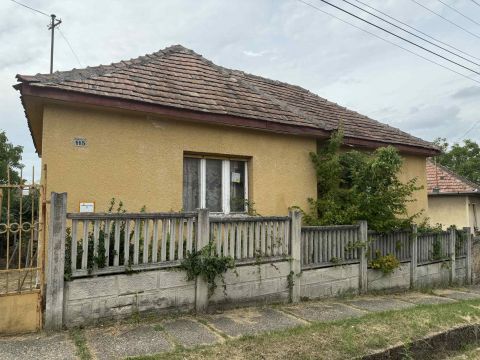 Eladó Ház 2517 Kesztölc 