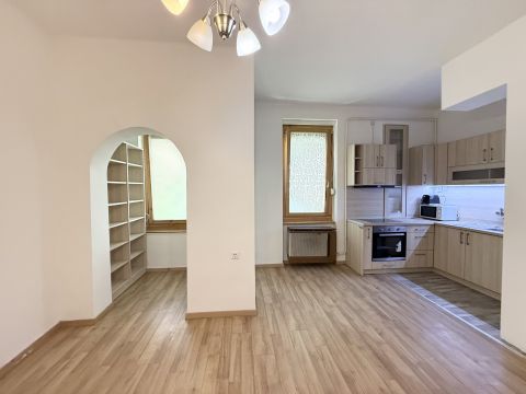 Eladó Lakás 7621 Pécs 