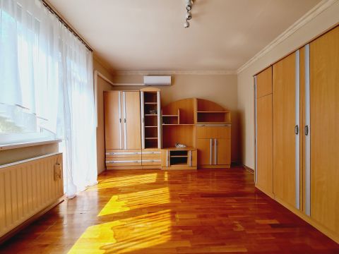 Kiadó Lakás 5600 Békéscsaba 