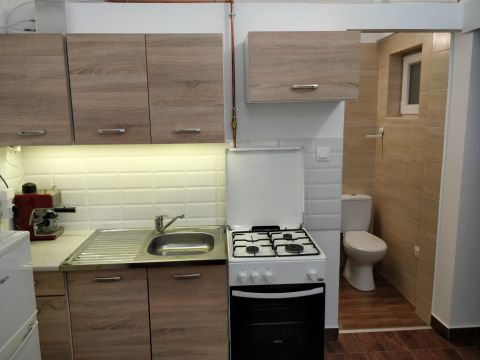 Kiadó Lakás 7625 Pécs 