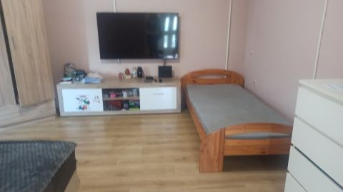 Eladó Ház 2451 Ercsi Egyszintes kis ház, nagy telekkel