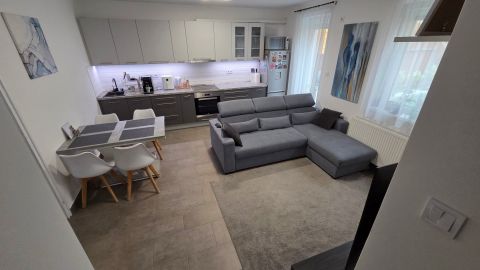 Eladó Lakás 2316 Tököl Tököl