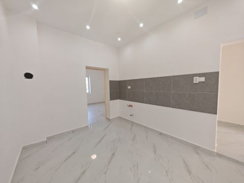 Eladó Ház 2532 Tokodaltáró 