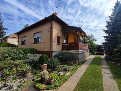 Eladó Ház 6000 Kecskemét , Katonatelep