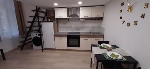 Eladó Lakás 1071 Budapest 7. kerület , Városliget közelében, felújított garzon, szuper lehetőség