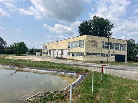 Eladó Ipari 2072 Zsámbék , 2072 Zsámbék, Benzinkút