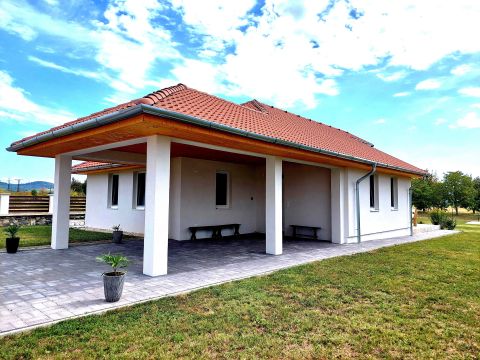 Eladó Ház 8300 Tapolca 