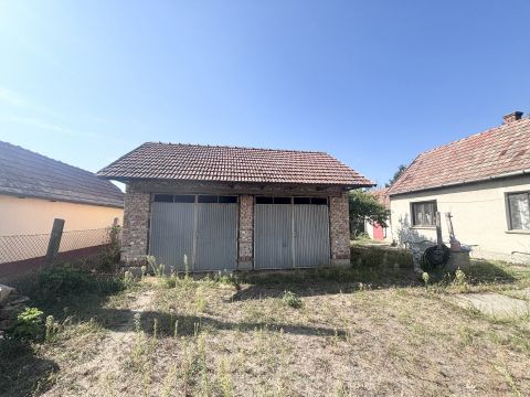 Eladó Ház 2766 Tápiószele 
