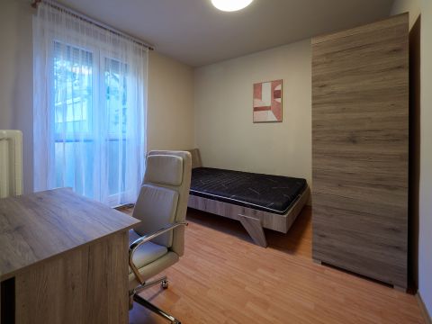 Kiadó Lakás 7633 Pécs 