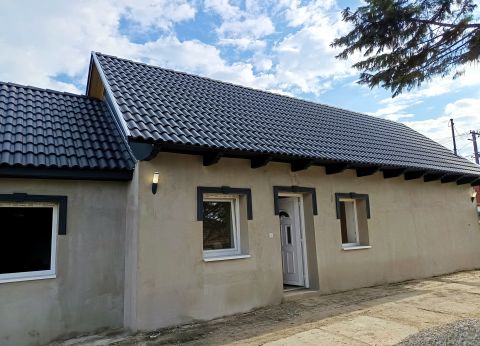 Eladó Ház 2740 Abony , Abony központjában 2 szoba+ nappalis ház eladó