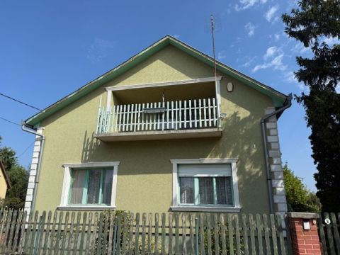 Eladó Ház 2766 Tápiószele 