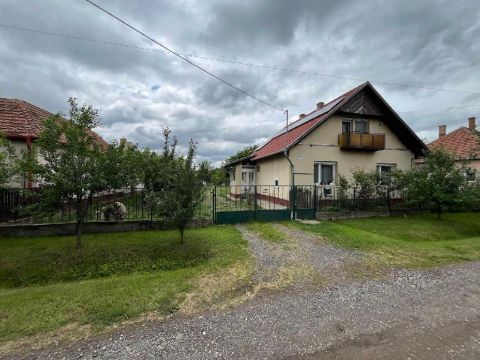 Eladó Ház 4100 Berettyóújfalu , 4100 Berettyóújfalu, Csendes