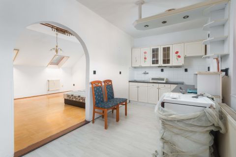 Eladó Lakás 9200 Mosonmagyaróvár Fő utca közelében