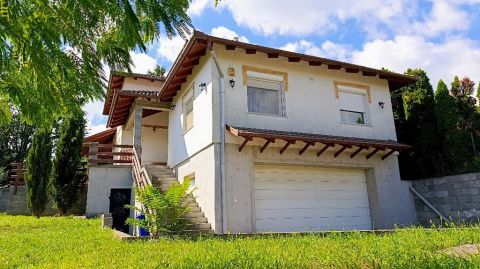 Eladó Ház 2451 Ercsi , 2451 Ercsi, Központi