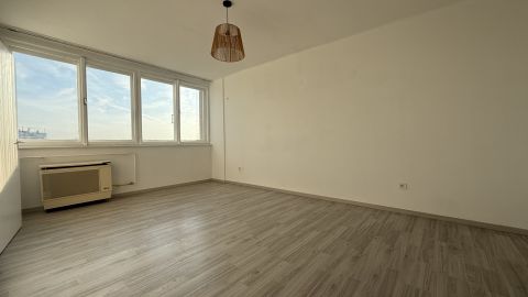 Eladó Lakás 9700 Szombathely Derkovits lakótelepen