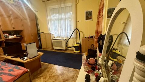 Eladó Lakás 1047 Budapest 4. kerület Szigetelt, száraz földszinti lakás Újpest központi részén