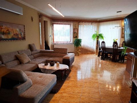 Eladó Ház 5600 Békéscsaba 5600 Békéscsaba, Nagyrét