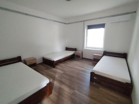 Kiadó Ház 6900 Makó 