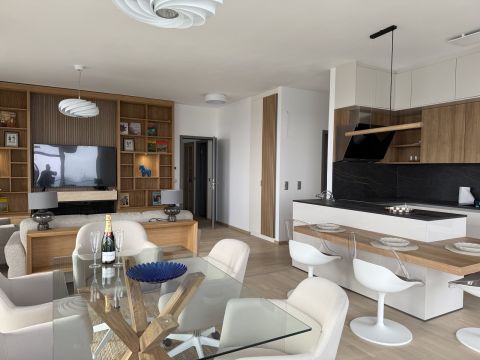 Kiadó Lakás 1117 Budapest 11. kerület , BudaParton magasemeleti penthouse jellegű lakás