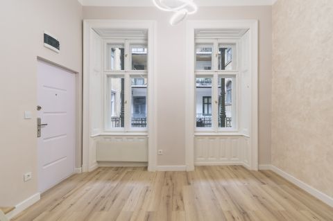 Eladó Lakás 1093 Budapest 9. kerület 