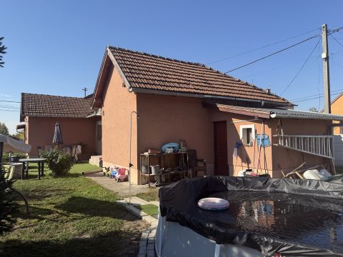 Eladó Ház 2030 Érd fehérvári utca