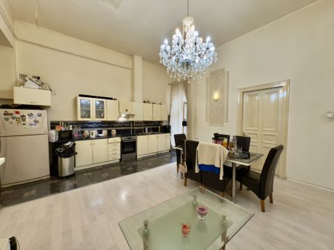 Eladó Lakás 1053 Budapest 5. kerület 