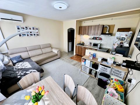 Eladó Lakás 1214 Budapest 21. kerület 