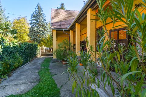 Eladó Ház 2097 Pilisborosjenő 